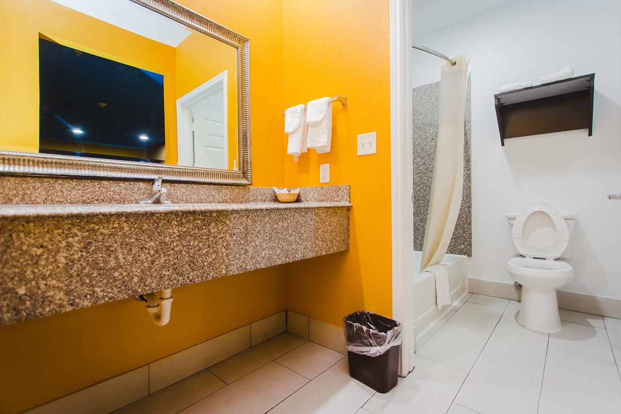 Moonlight Suites - Houston/George Bush Int'L Airport Εξωτερικό φωτογραφία